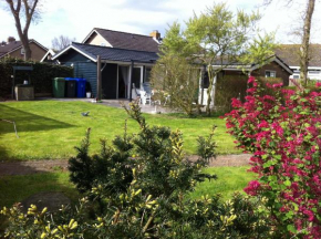 Aaf is alleen te boeken van zaterdag tot zaterdag De tuin is afsluitbaar voor uw hond